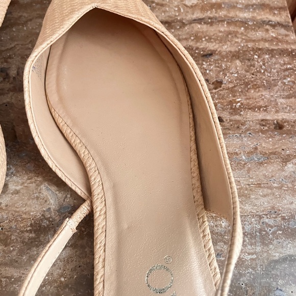 NEW Slingback Pointed Toe Flats XOXO NUDE faux Leather Ballerina Shoes Size 7.5 - Picture 6 of 7